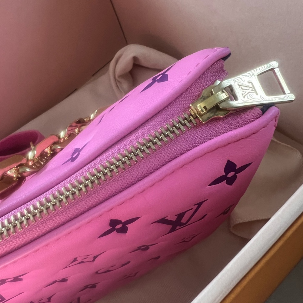 Louis Vuitton Coussin PM Pink limited edition crossbody Bag - Picture 5 of 10